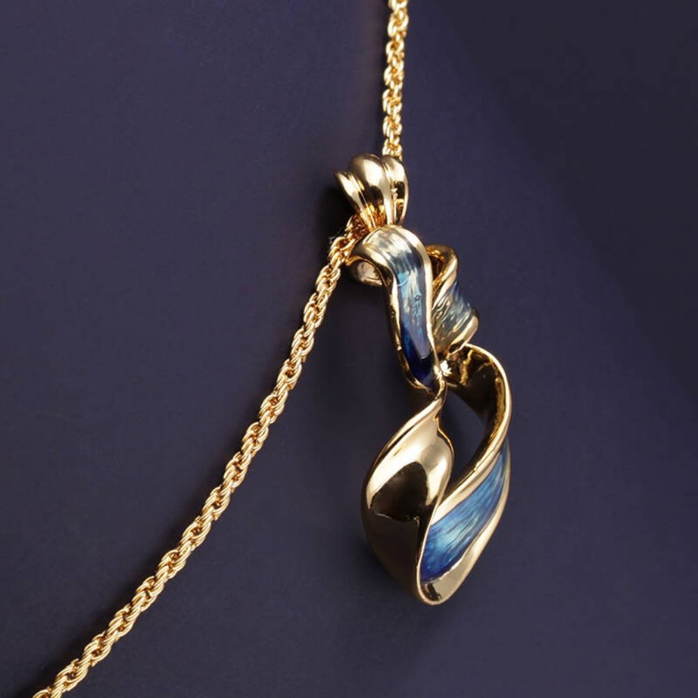 Fashion Art Necklace